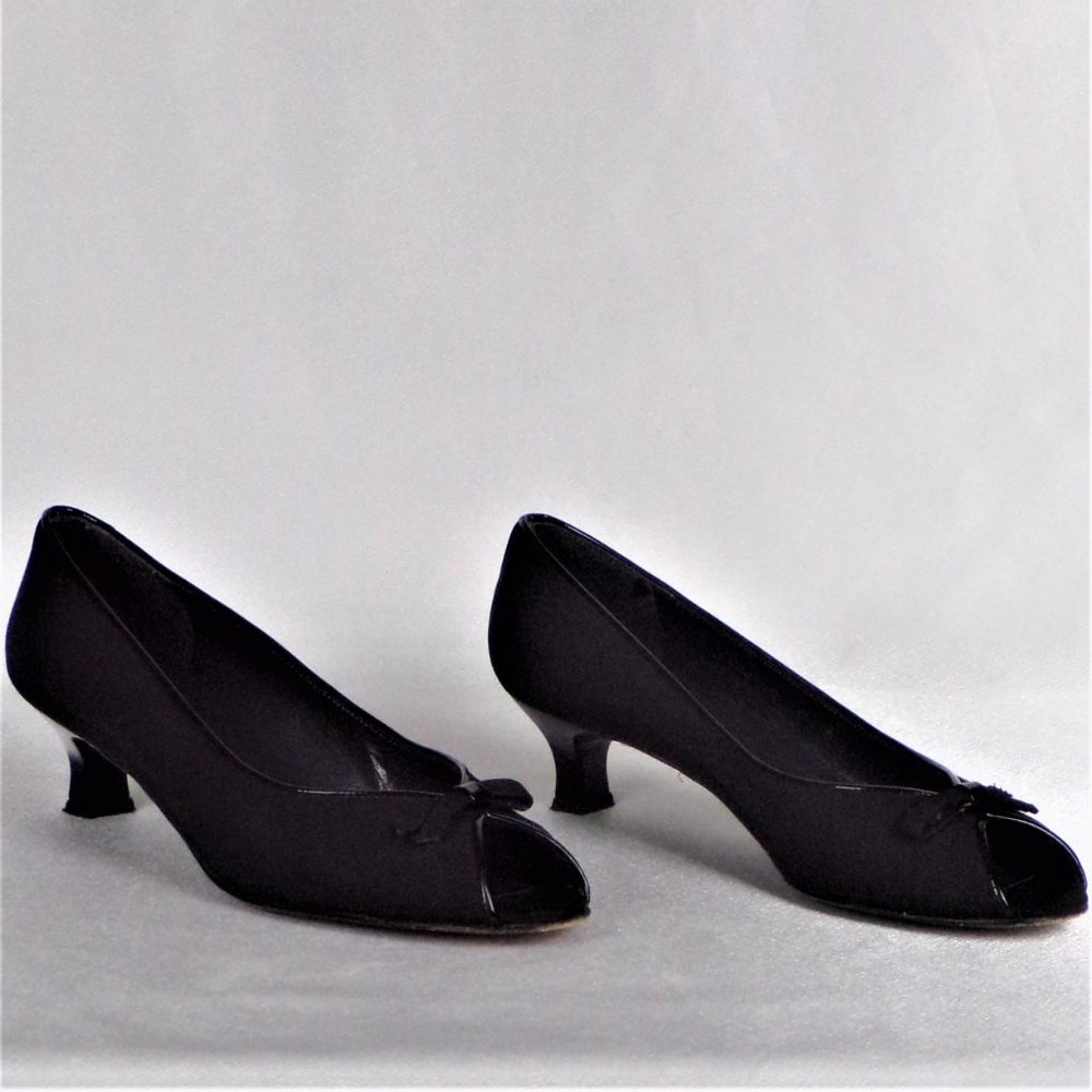 Stuart Weitzman Size 8m Black Low-Heel Open-Toe P… - image 5